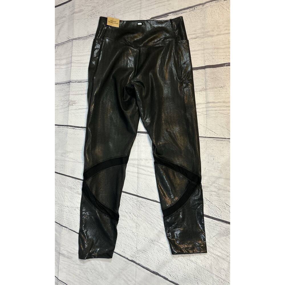 NWT VS PINK Ultimate V Leggings Faux Leather Black Textured Mesh High Rise M - Picture 2 of 6
